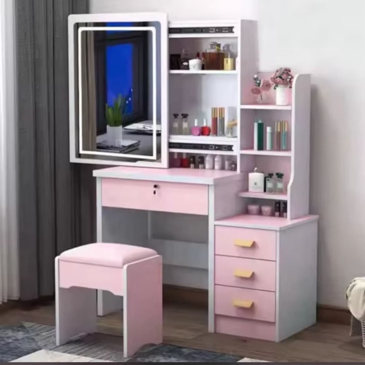 Charming Vanity Set