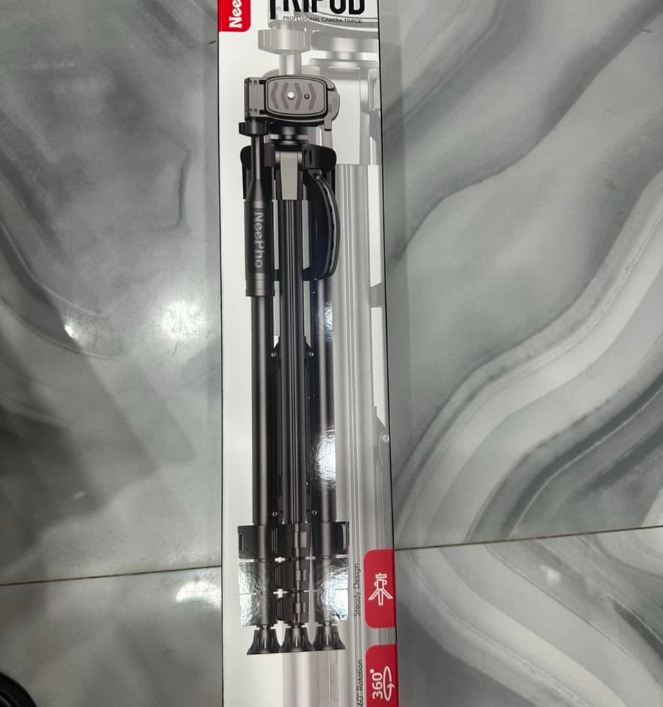 NeePho NP-3520 Live Broadcast Tripod